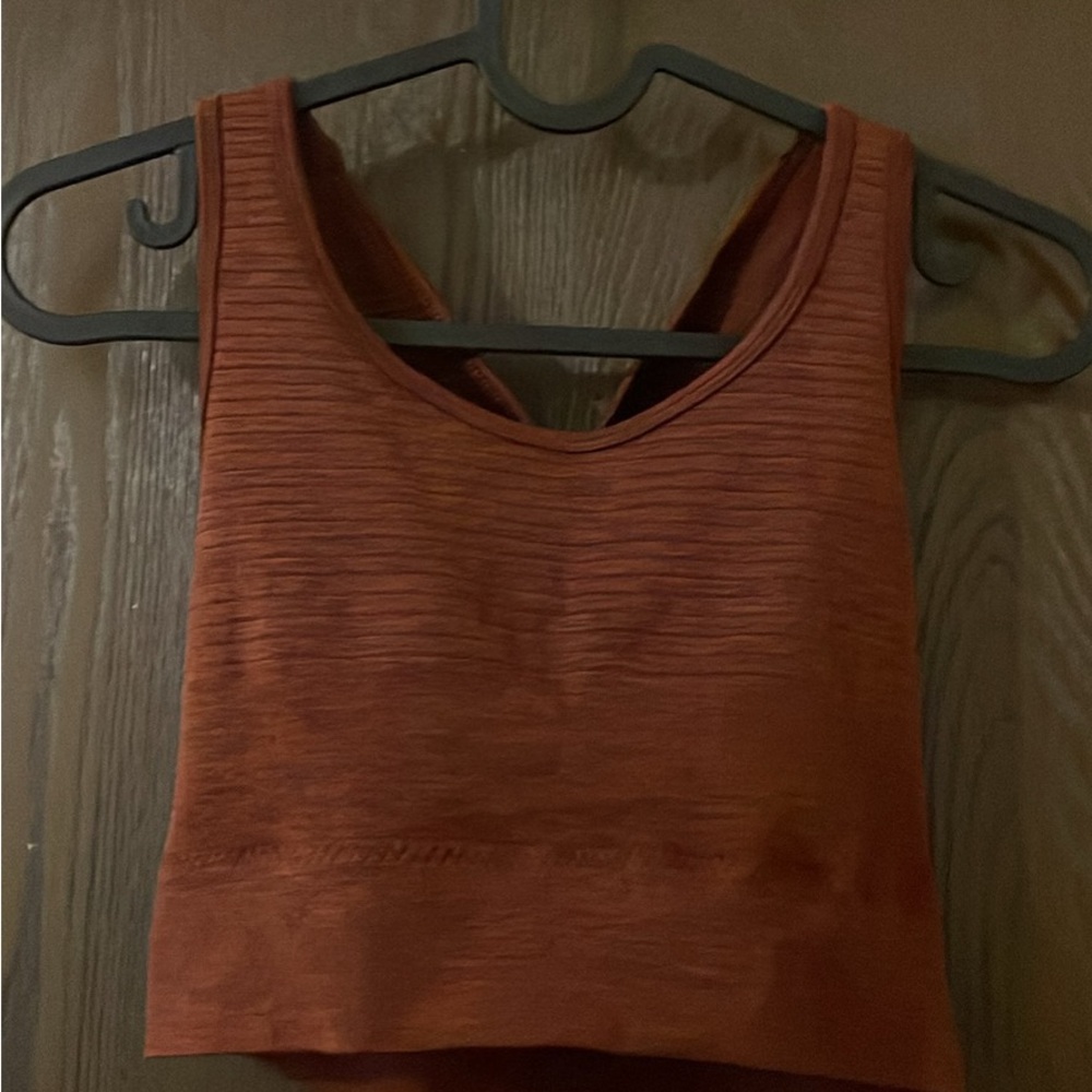Alphalete vault bra